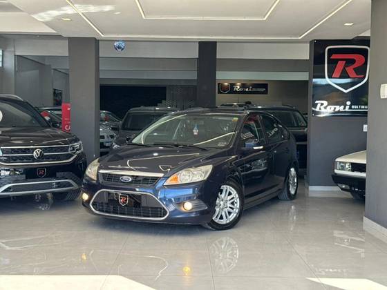 FORD FOCUS 2.0 GHIA 16V FLEX 4P AUTOMÁTICO